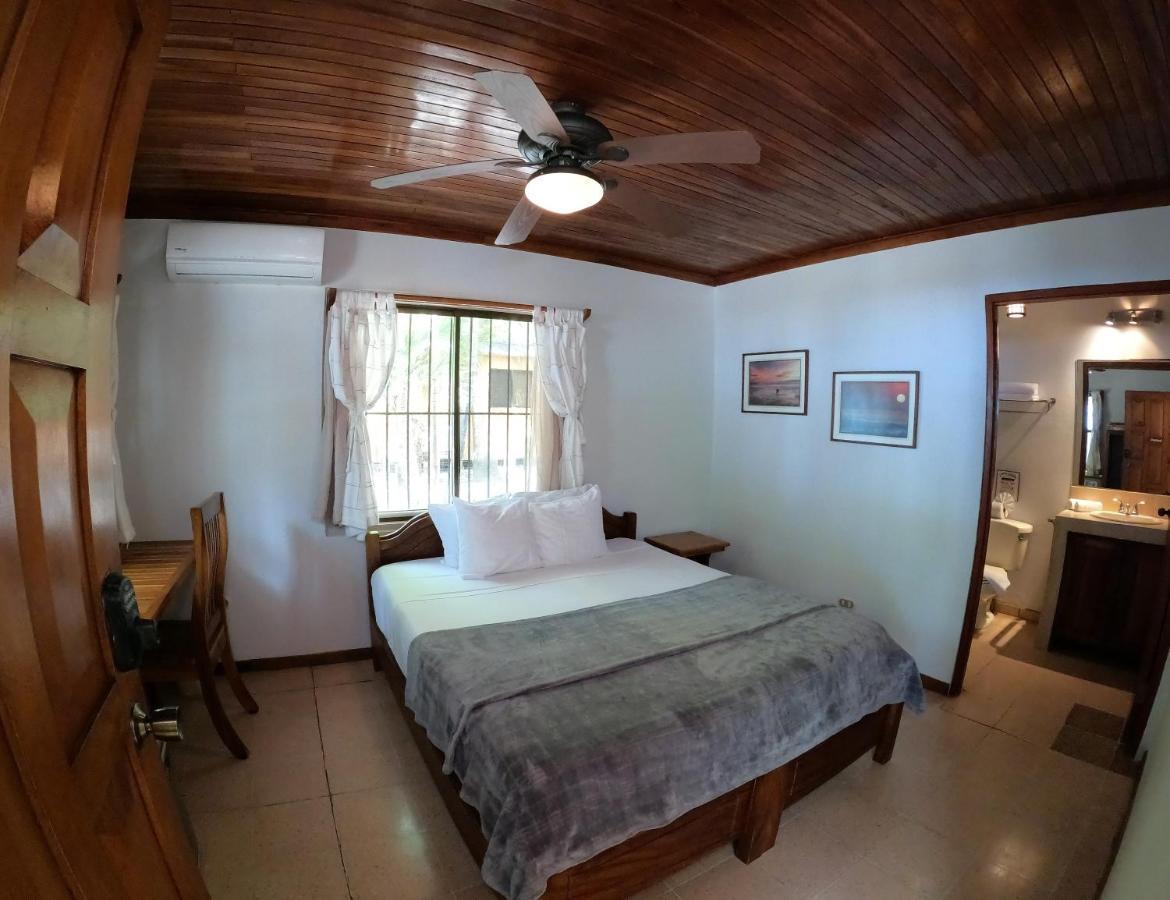 Casa Cecilia Beach Front Playa Santa Teresa  Екстер'єр фото